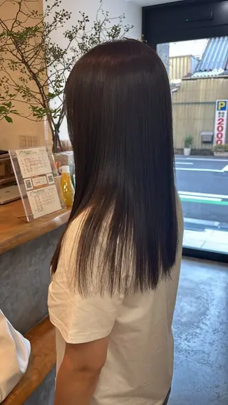 ロング カラー パーマ 安達 咲のヘアスタイル