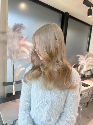 セミロング ミルクティー/韓国ヘ アHaruka🎀のヘアスタイル