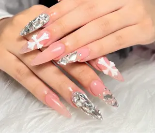ネイル AURA NAIL 上前津のネイルデザイン