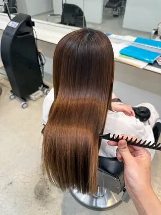 ロング 岡田 一紗のヘアスタイル