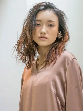 ミディアム 💜ショート💜 ウルフ、ボブ二色亜美のヘアスタイル