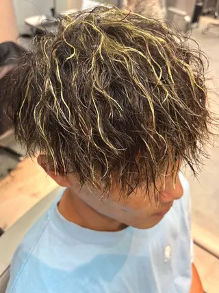 ショート カラー パーマ メンズ メンズ特化😎パーマ メッシュ/KAITOのヘアスタイル