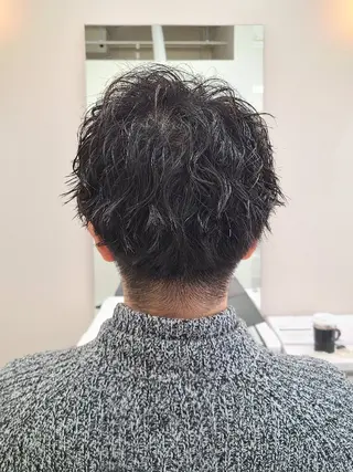 ショート パーマ メンズ 桐島 令奈のヘアスタイル
