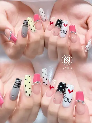 ロング 🌟AMIA BEAUTY🌟のネイルデザイン