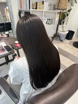 ロング カラー 榎本 雪来のヘアスタイル