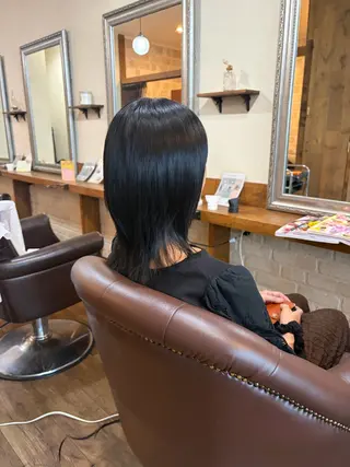 セミロング 肥田 夕蘭のヘアスタイル