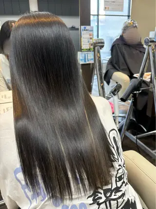 セミロング 岩本 果歩のヘアスタイル