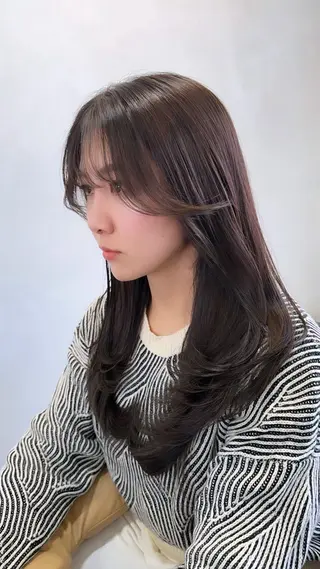 ロング レイヤー/顔周り 田山 穂波のヘアスタイル