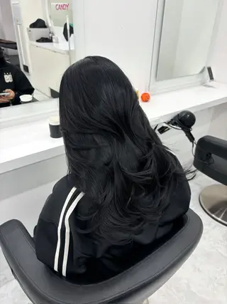 セミロング カラー 抜け感レイヤー︴ ニュアンスカラーのヘアスタイル