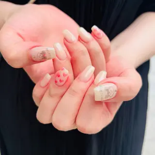 ネイル i+ söpö .nのネイルデザイン