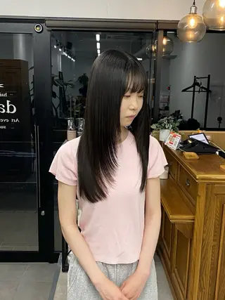 ロング 太田 すず香のヘアスタイル