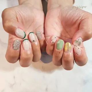 ネイル nijiiro🌈 サトウのネイルデザイン