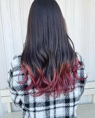 ロング カラー Atelier 大内のヘアスタイル