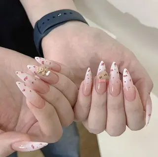 ネイル Pure&Rich Nailのネイルデザイン