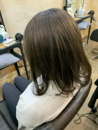 ミディアム カラー チバ ヒロトのヘアスタイル