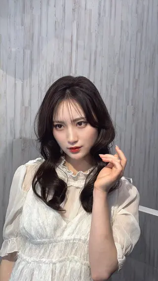 ロング カラー ヘアアレンジ 神品 幸音のヘアスタイル