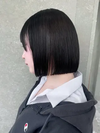 ショート ボブ レイヤー 透明感カラー🎀そらのヘアスタイル