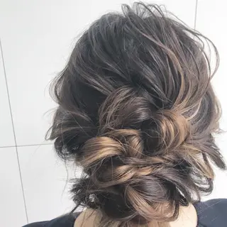 ロング ヘアアレンジ SUZUKA .のヘアスタイル