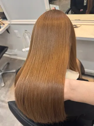 セミロング ウィステリア アネックスのヘアスタイル