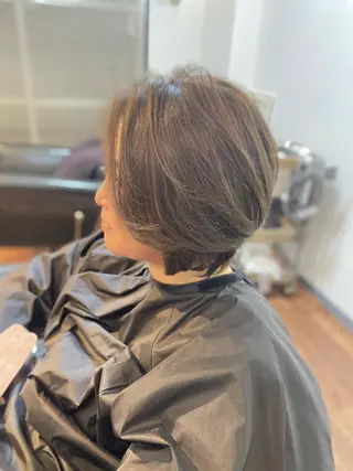 ショート カラー Luzir⭐︎ GEN⭐︎のヘアスタイル