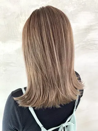 セミロング カラー 🫧透明感カラー🫧 OIKAWAのヘアスタイル