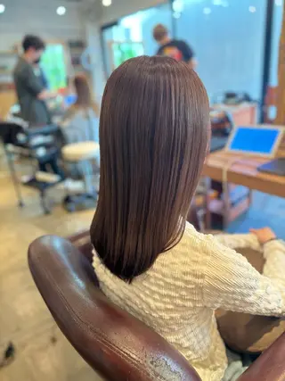セミロング カラー 髪質改善カラー ベージュ🤎YUMEのヘアスタイル
