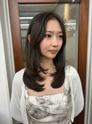 セミロング 透明感カラー/顔周り カット/ののか💞のヘアスタイル