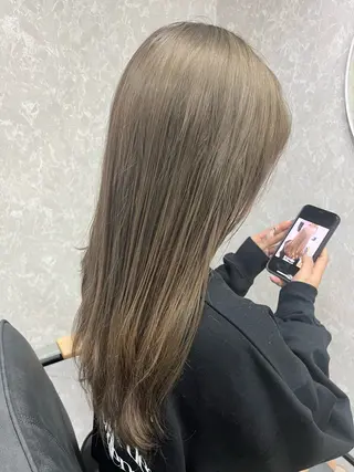 ロング カラー 池田 真衣のヘアスタイル
