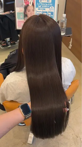 ロング 羽鳥 菜々子のヘアスタイル