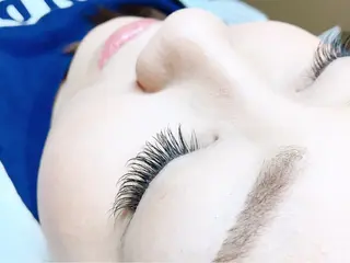 ミディアム カラー パーマ ヘアアレンジ メンズ キッズ ネイル マツエク・マツパ brille ~eyelash~のヘアスタイル