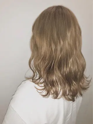 ミディアム カラー メンズ レイヤー ウルフ 弓木啓輔のヘアスタイル