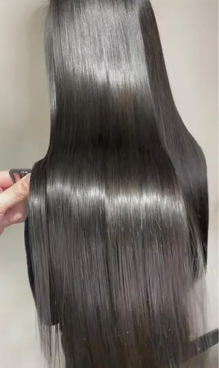 ロング カラー 泉 堅也のヘアスタイル