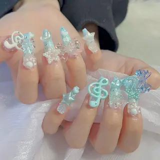 ネイル Lyna 池袋のネイルデザイン