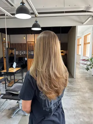 カラー くるみ avedaのヘアスタイル