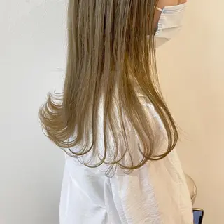セミロング カラー ヘアアレンジ オリーブベージュ きょうかのヘアスタイル