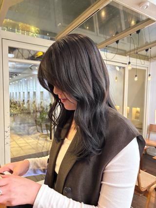 ロング カラー くいた あやなのヘアスタイル