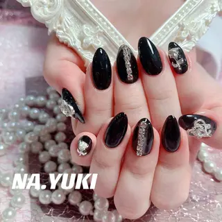 ネイル 🦋 Queenieのネイルデザイン
