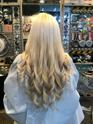 ロング カラー ヘアアレンジ KOYA コヤのヘアスタイル
