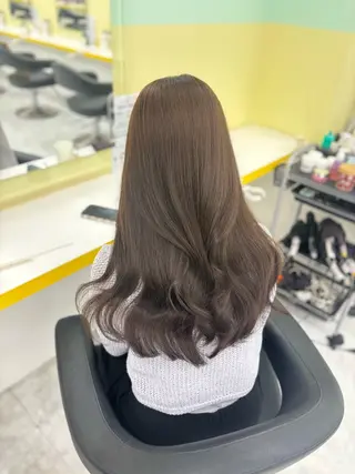 ロング カラー 🧸レイヤー× ベージュ🥯カホ🍯のヘアスタイル
