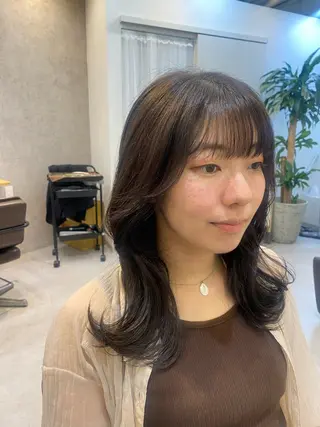 ミディアム カラー 似合う髪型見つけます AYAKAのヘアスタイル