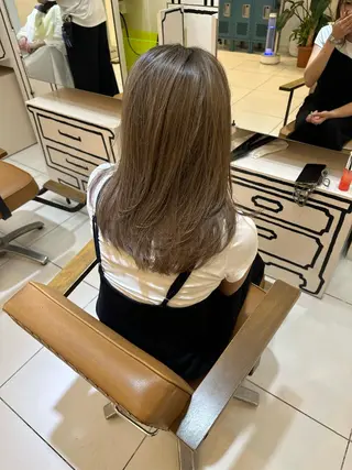 セミロング カラー 栄/平日限定✨ REIRIのヘアスタイル