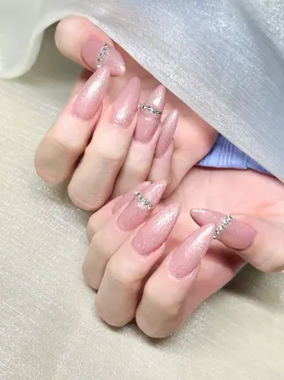 ネイル LUKA NAILのネイルデザイン