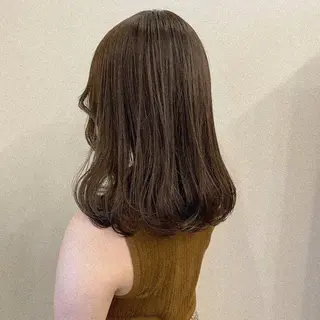 カラー 依咲 isakiのヘアスタイル