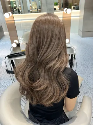 ロング 博多ベージュ 🐻松井傑のヘアスタイル