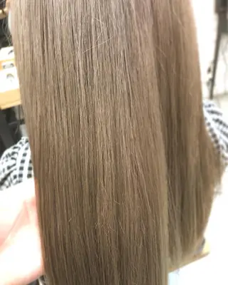 セミロング カラー ヘアアレンジ ブリーチダブルカラー 元町三宮/三ノ宮のヘアスタイル