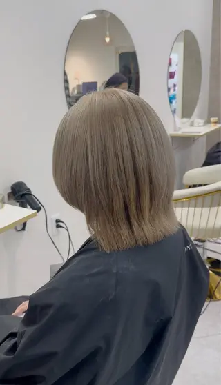 ミディアム カラー ダメージレスブリーチ RIKU🎨のヘアスタイル