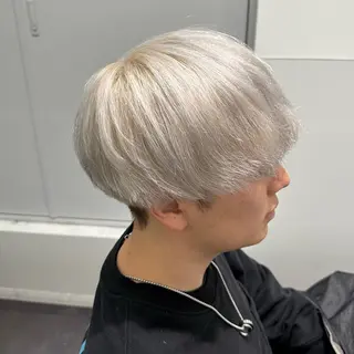 ショート カラー メンズ 💫艶ハイトーン×髪 質改善💫リュウトのヘアスタイル