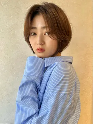 ショート かえ🩶韓国ボブ🎀 透明感カラー🥣のヘアスタイル