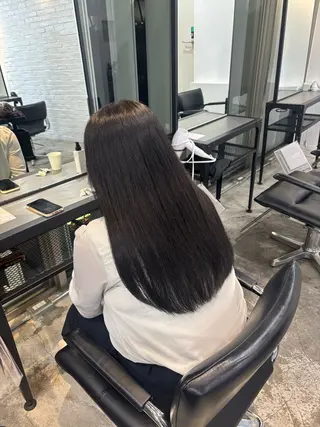 ロング カラー レイヤー sala 推しカラー職人🎀のヘアスタイル