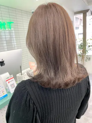 ミディアム カラー 💚透明感カラー💚 ♻️本間♻️のヘアスタイル